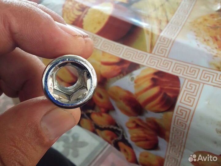 Колёсные гайки под шестигранник резьба 12,1,5 х32