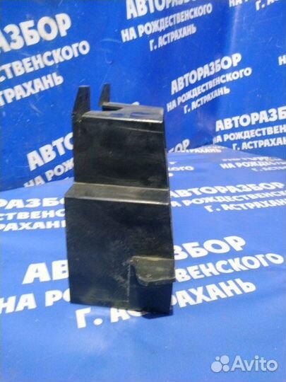 Крепление магнитофона Ваз Лада 2110 седан 21083