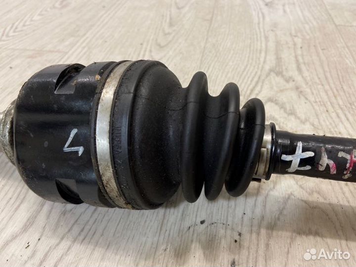 Привод передний левый Toyota Avensis T25 1zzfe