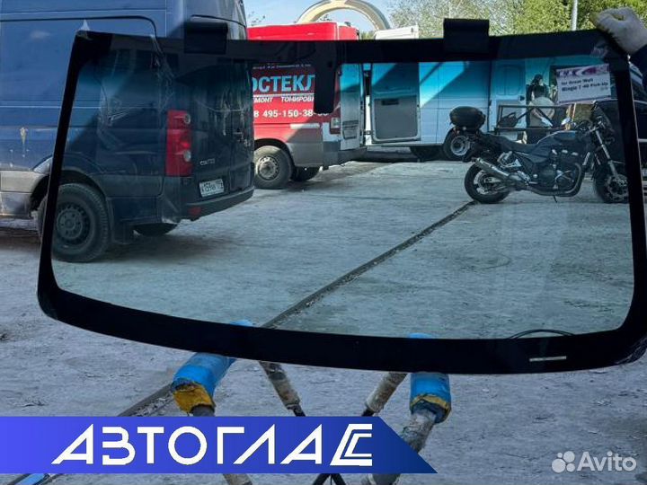 Лобовое стекло Киа Рио / Хендай Солярис