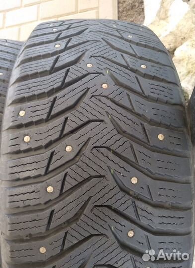 Kumho WinterCraft Ice WI31 215/50 R17 95T