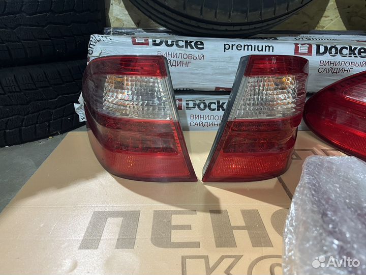 Фонари задние W211 S211 Mercedes-Benz