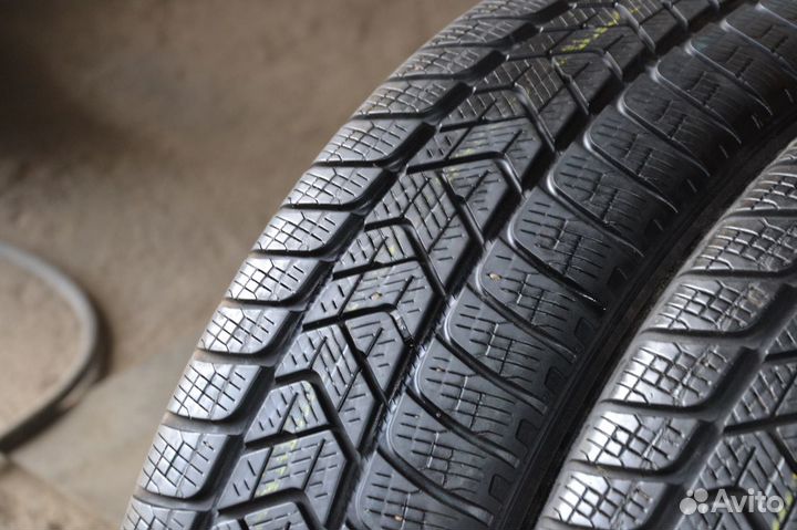 Pirelli Scorpion Winter 215/65 R17 99H