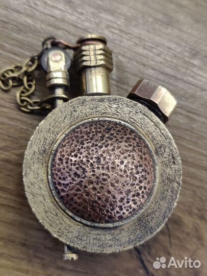 Зажигалка бензиновая