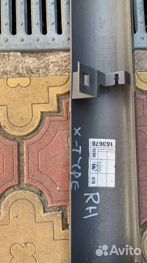 Накладка порога правого наружная Jaguar X-Type