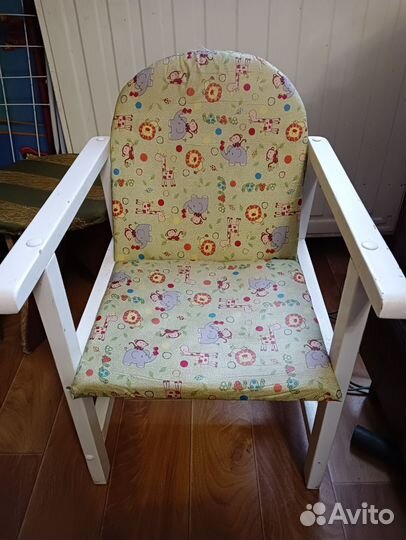 Детский стол и стул