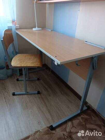 Растущая парта и стул бу