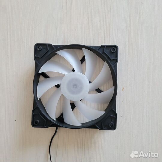 Вентилятор 120мм LED. Много