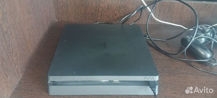 Игровая приставка ps4 slim 1tb