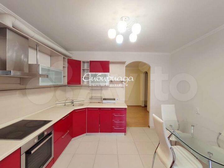 3-к. квартира, 90,7 м², 3/10 эт.