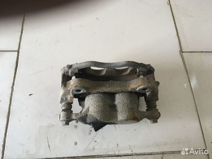 Суппорт тормозной передний R. L. Ford Transit 22г