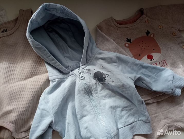 Одежда пакетом на 2-4 мес боди-маечки H&M