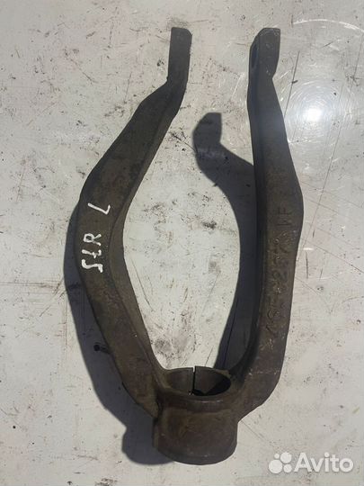 Вилка левого амортизатора Додж Стратус 2001+