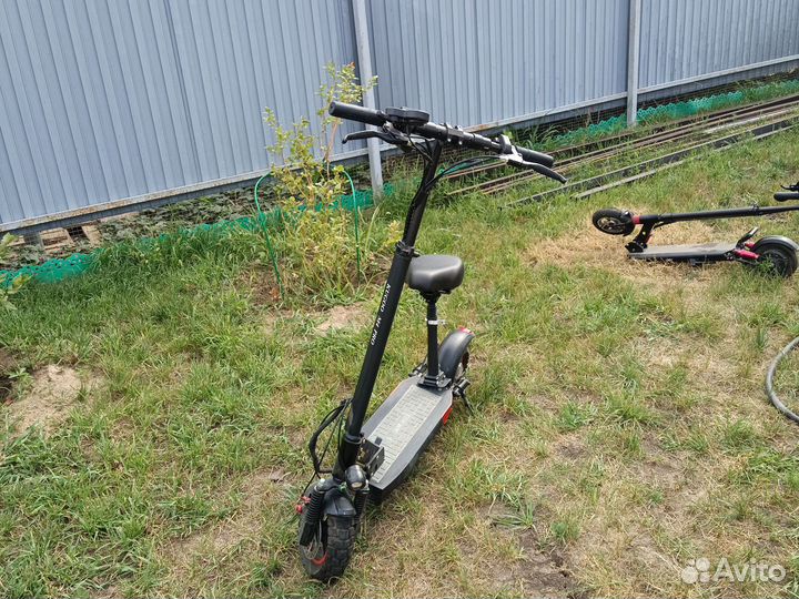 Самокат взрослый электрический бу