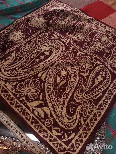 Шёлковый платочек