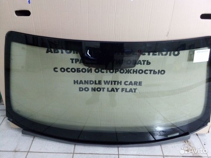 Стекло лобовое Chevrolet Camaro cabrio
