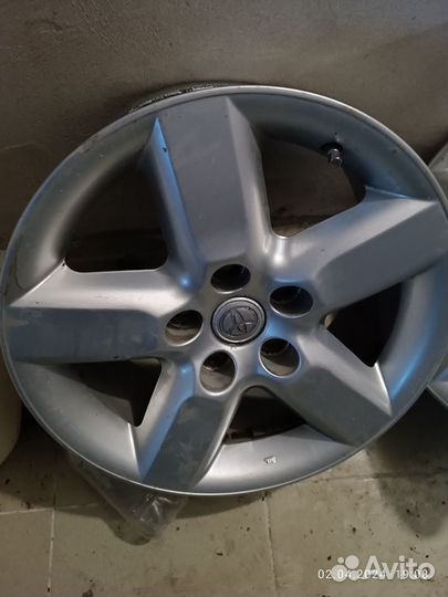 Литые диски r16 5x114 3 toyota Camry+2 болона зима