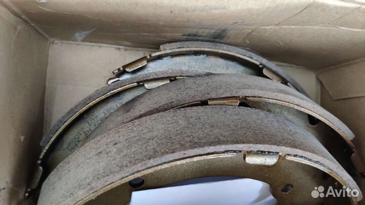Тормозные колодки задние на hyundai solaris, kia