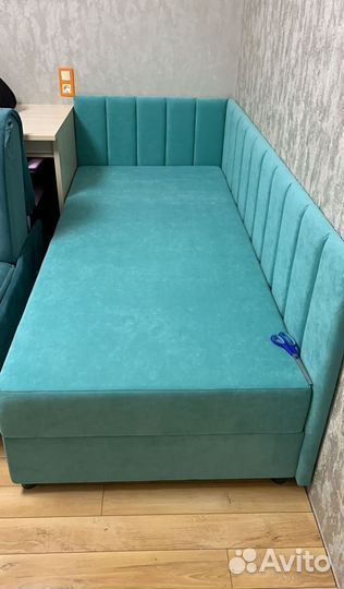 Детская кровать с диваном