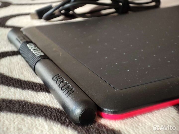 Графический планшет One by Wacom