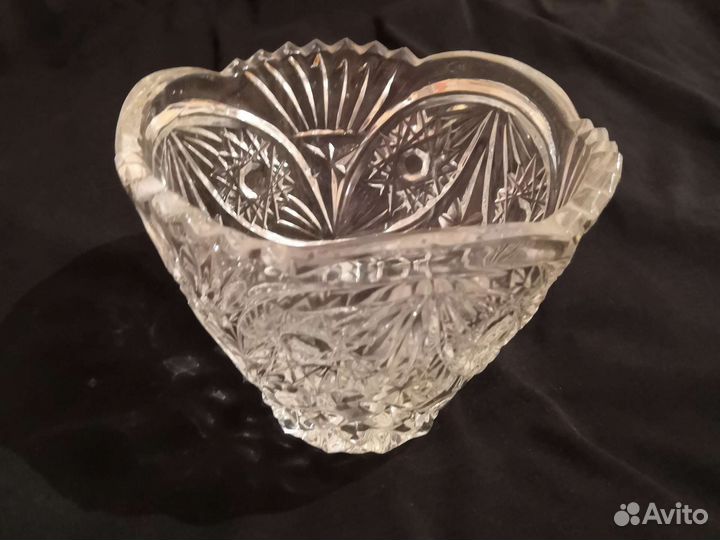 Хрустальная ваза