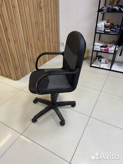 Компьютерное кресло