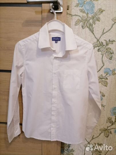 Продаётся белая рубашка 134