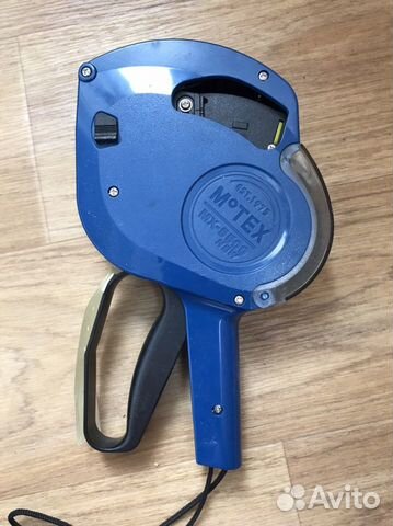 Прибор для наклеивания этикеток