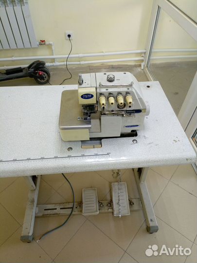 Столы для прямострочки и оверлоков