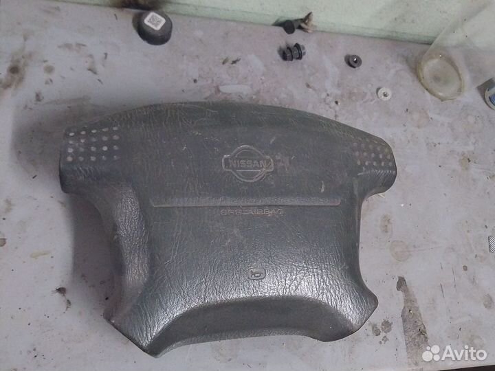 Подушка руля nissan