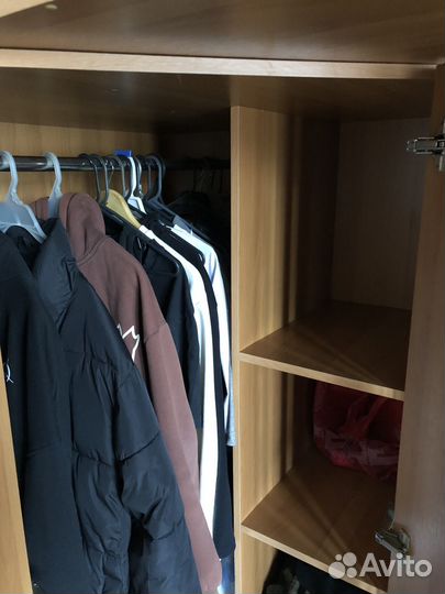 Кровать чердак со столом и шкафом