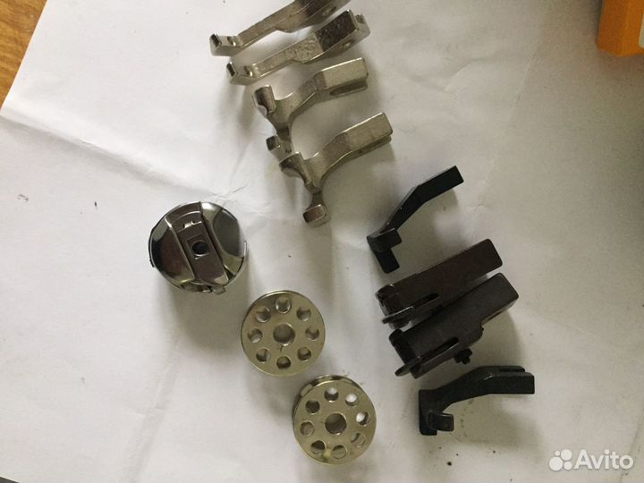 Лапки для канта и отстрочки,челнок