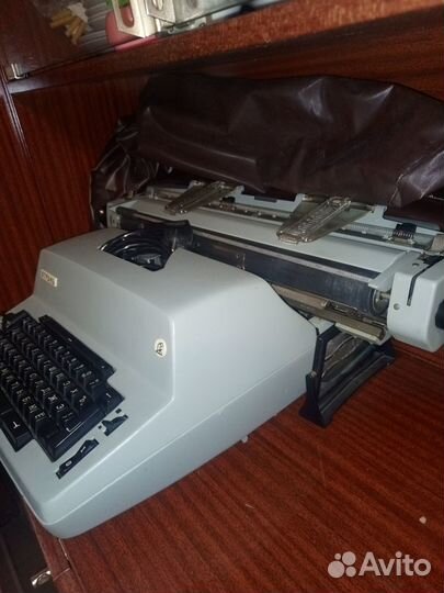 Электрическая печатная машинка Ятрань