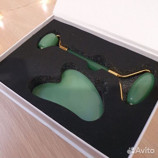 Массажер для лица роликовый