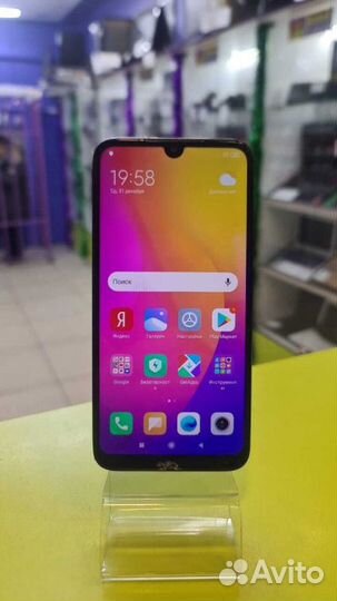 Xiaomi Redmi 7, 4/64 ГБ