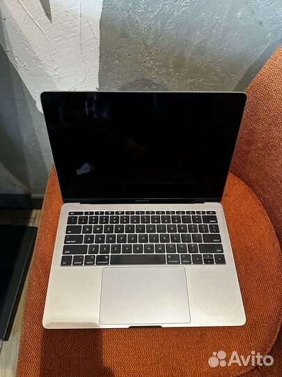 MacBook Pro 13 2018 (2017) 256 gb