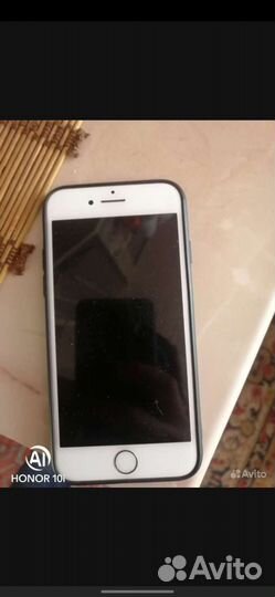 Телефон iPhone 7 32