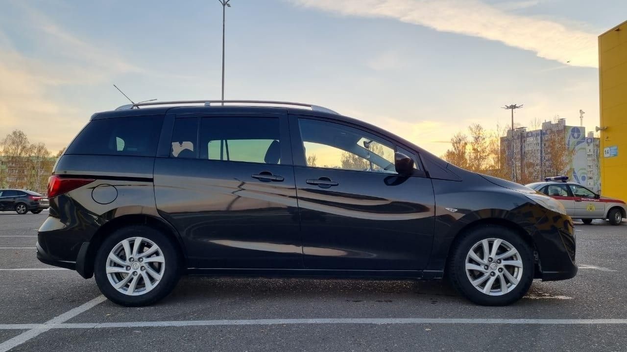 Mazda 5: фото владельца