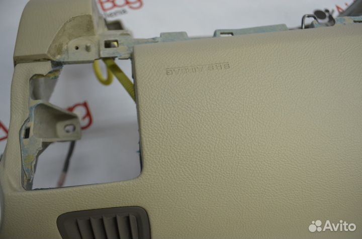 Торпедо панель приборов Toyota prado (беж)