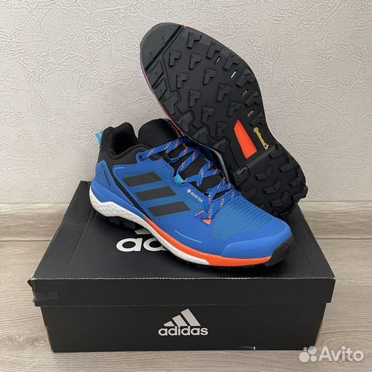 Кроссовки adidas terrex