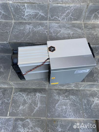 Asic Майнер Antminer E9 pro 3580MH/s