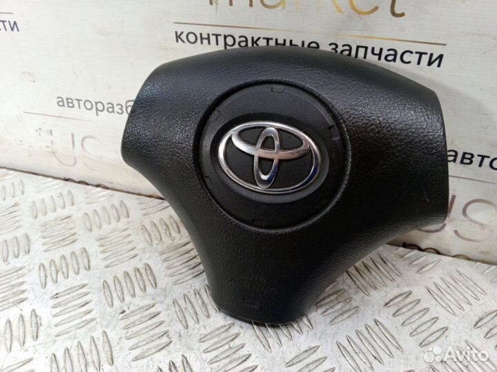 Подушка безопасности в руль Toyota Corolla ZZE120