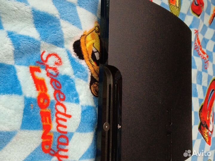 Продам игровую приставку PS 3