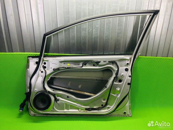 Дверь передняя правая Honda Civic 8 4D 2006-2012