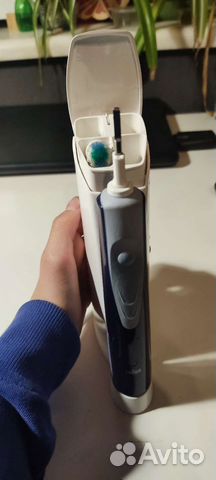 Зубная щетка Braun