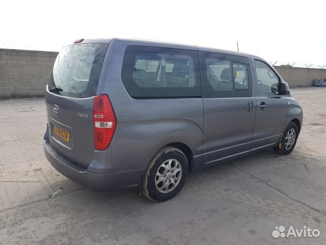 Разбор на запчасти Hyundai H-1 Starex