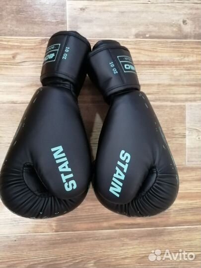 Боксерские перчатки