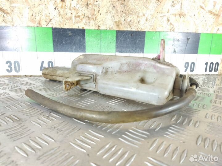 Бачок расширительный Mitsubishi Carisma 2000 2003