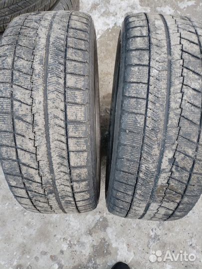 Bridgestone Blizzak VRX 215/55 R17 95