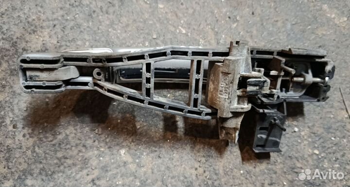 Ручка двери задней левой Ford Focus 2